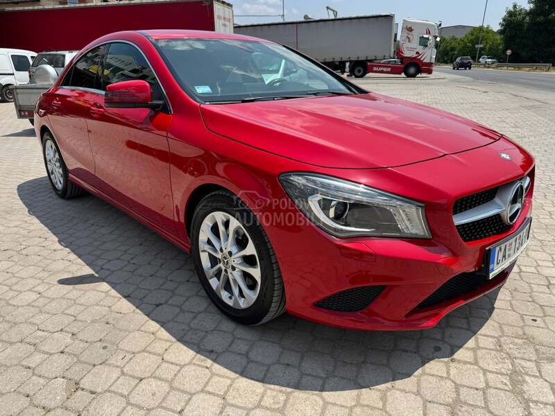 Mercedes Benz CLA 200 