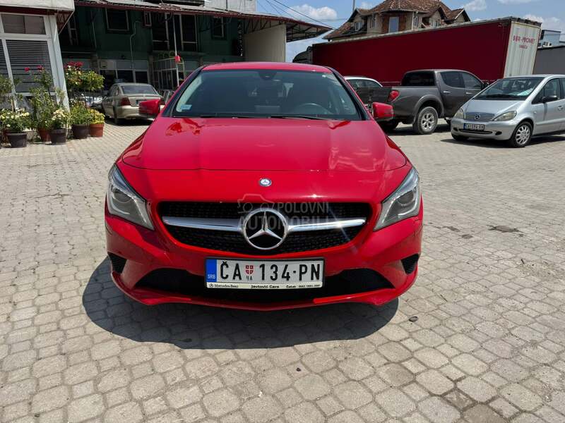 Mercedes Benz CLA 200 