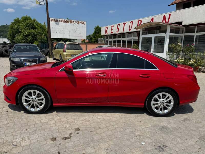 Mercedes Benz CLA 200 