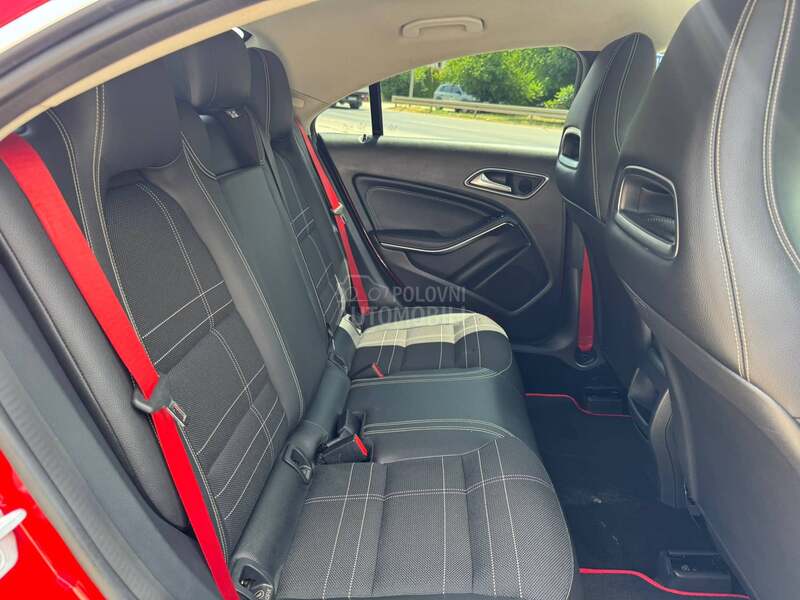 Mercedes Benz CLA 200 