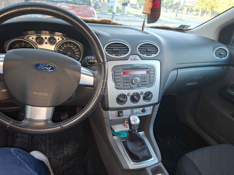 Ford Focus 1.6
