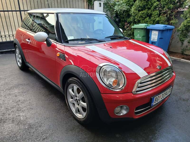 MINI Cooper 1.6hdi  N O V