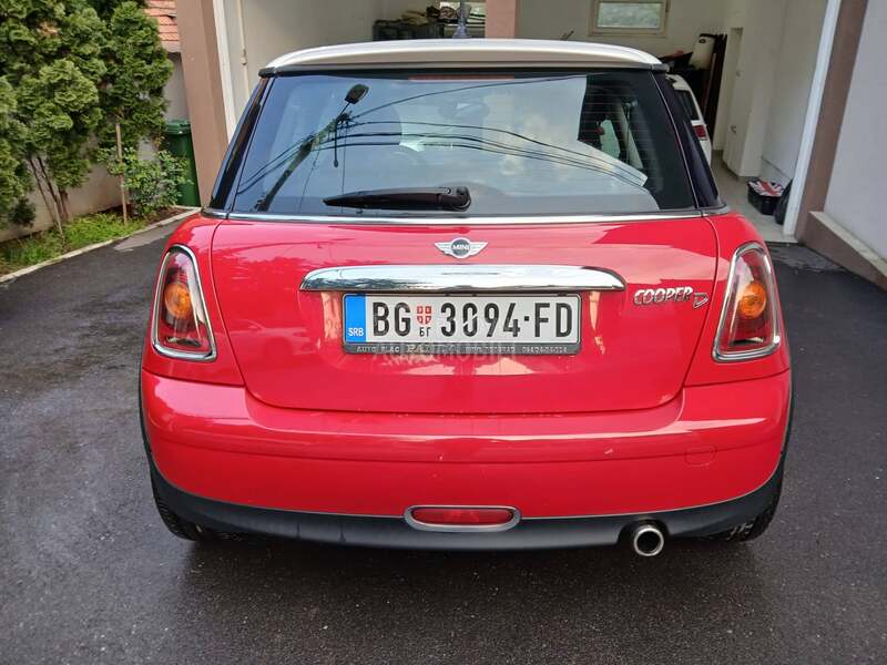 MINI Cooper 1.6hdi  N O V