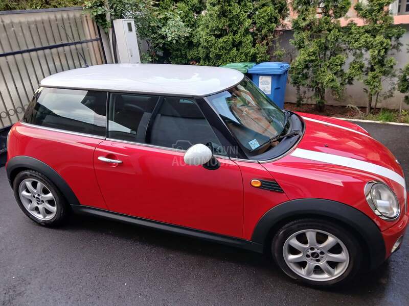 MINI Cooper 1.6hdi  N O V