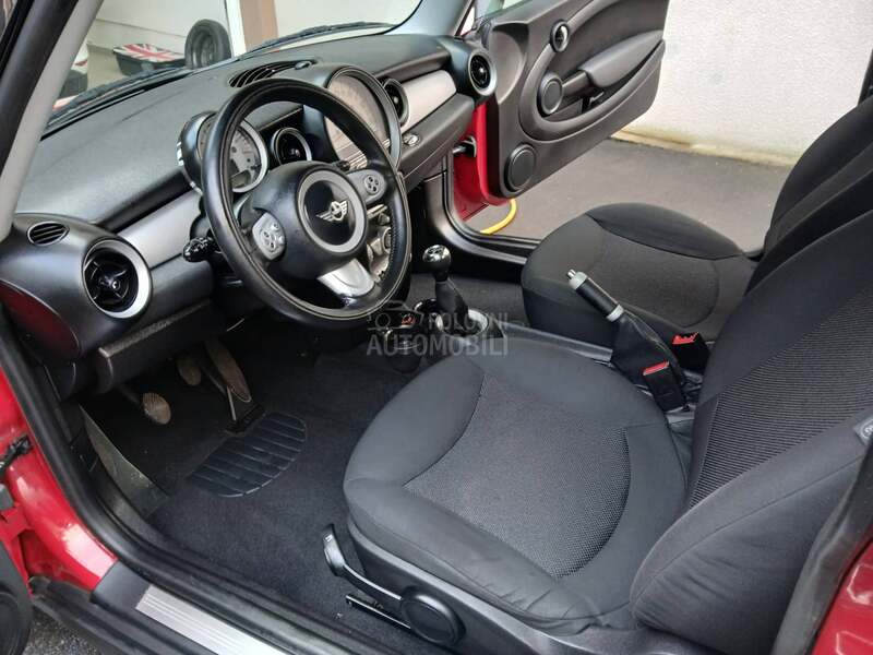 MINI Cooper 1.6hdi  N O V