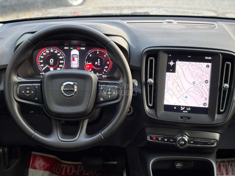 Volvo XC40 2.0 D AWD