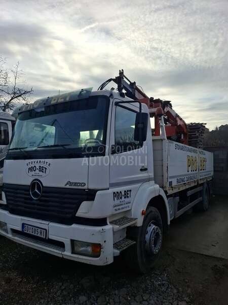 Mercedes Benz 1823