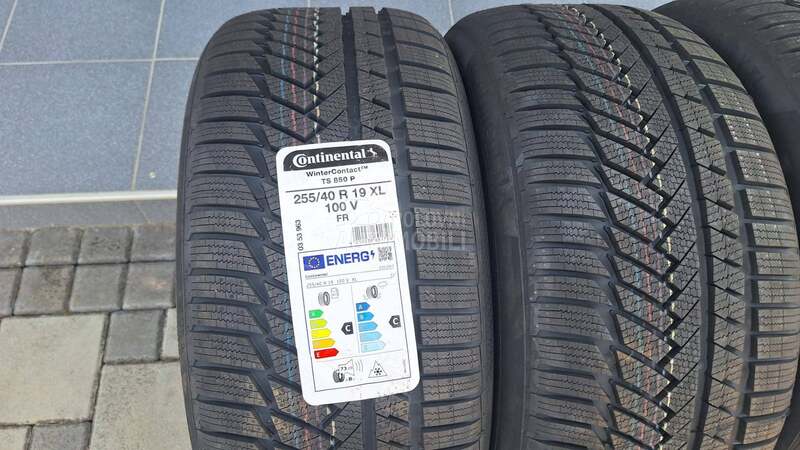 Continental 255/40 R19 Zimska