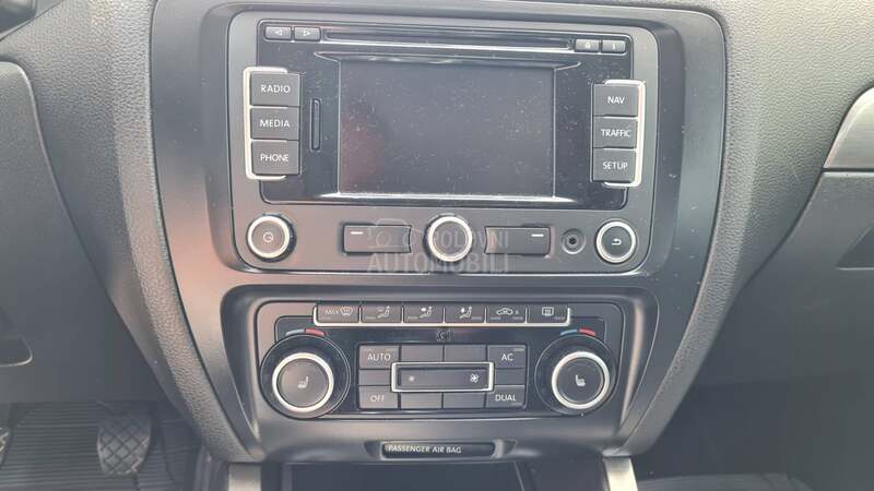 Volkswagen Jetta 1.6TDI  BLUEMOTION