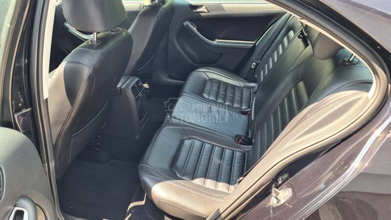 Volkswagen Jetta 1.6TDI  BLUEMOTION