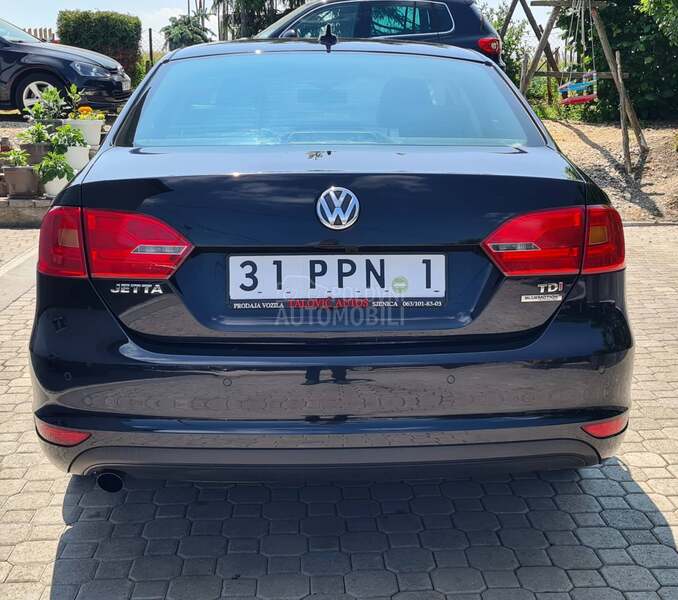 Volkswagen Jetta 1.6TDI  BLUEMOTION