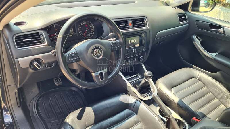 Volkswagen Jetta 1.6TDI  BLUEMOTION