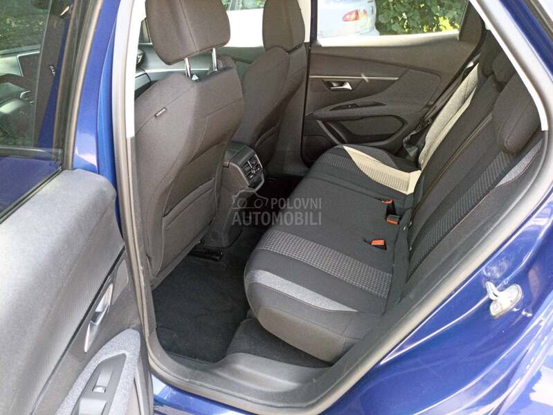 Peugeot 3008 EAT8 119500 k.m