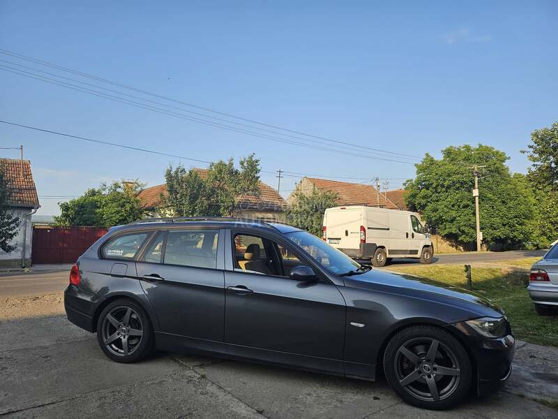 BMW 320 e91