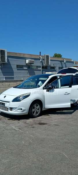 Renault Scenic 1.6 hdi