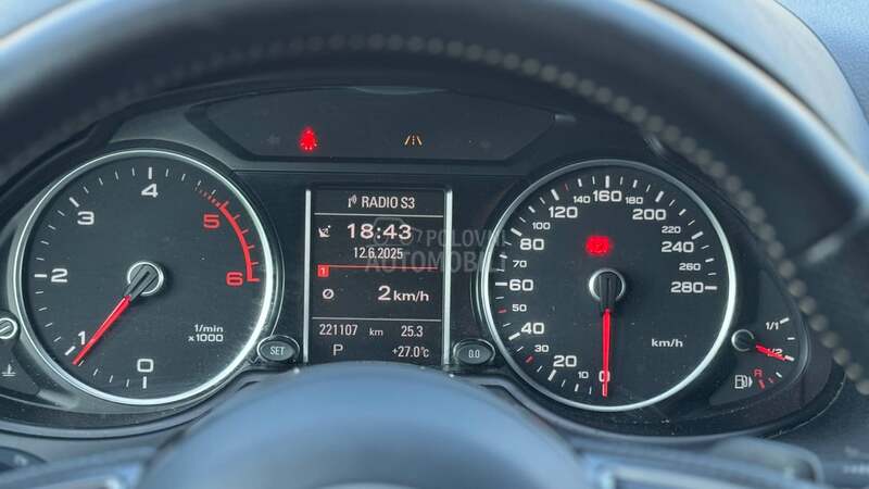 Audi Q5 2.0tdi. S-Line