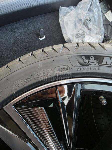 Michelin 225/40 R18 Letnja
