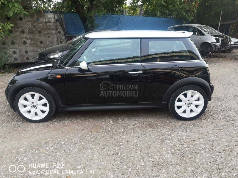 MINI Cooper 1.6b 2005. god. -  kompletan auto u delovima