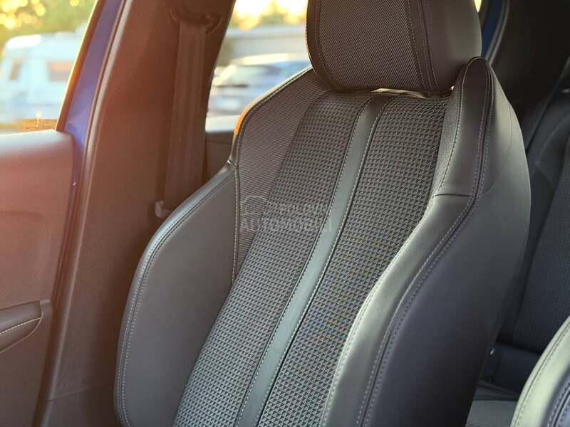 Peugeot 208 GT/Kamera/Led/Nav