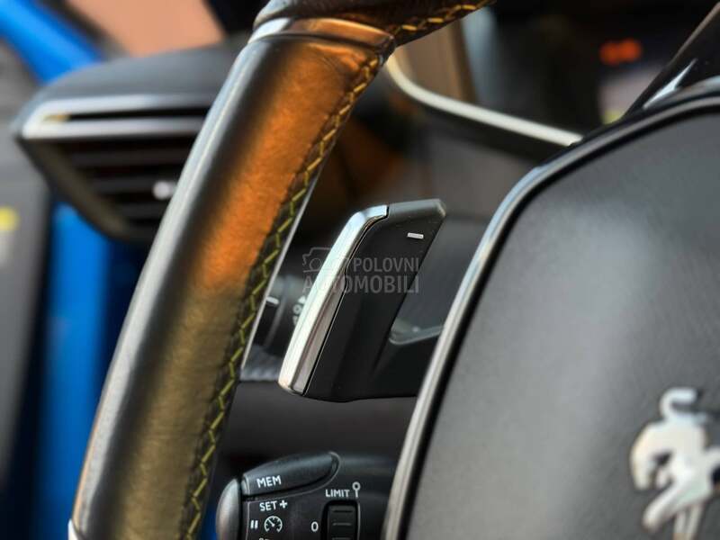 Peugeot 208 GT/Kamera/Led/Nav