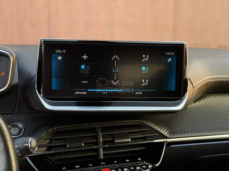 Peugeot 208 GT/Kamera/Led/Nav