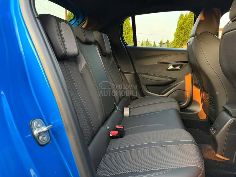Peugeot 208 GT/Kamera/Led/Nav