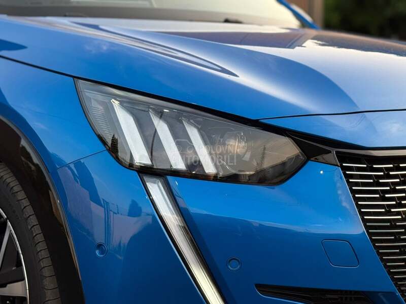 Peugeot 208 GT/Kamera/Led/Nav