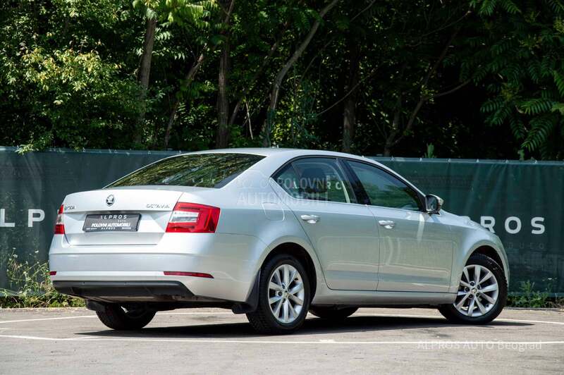 Škoda Octavia 1.6 TDI STYLE FL