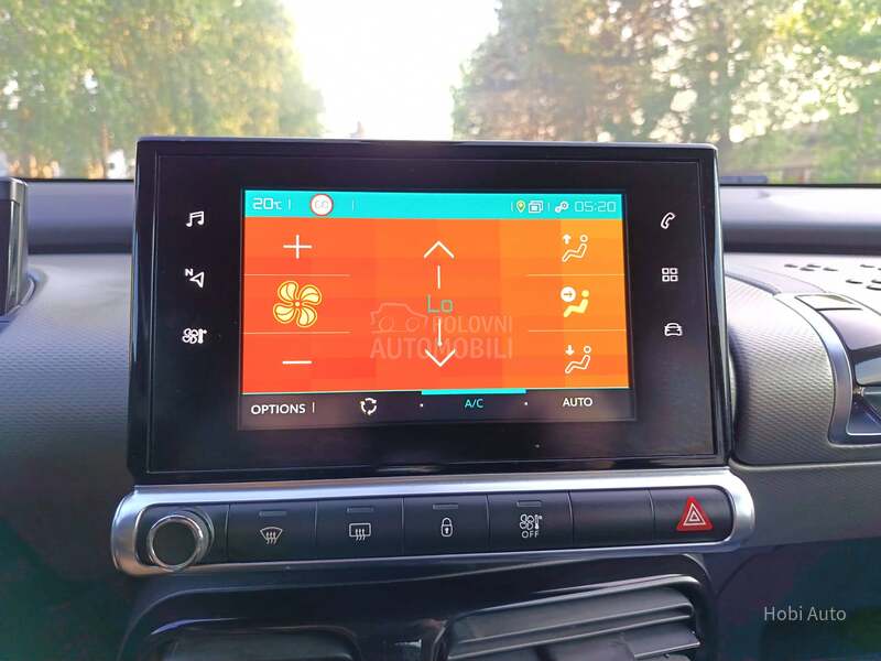 Citroen C4 Cactus 1.2B  LED/N A V I