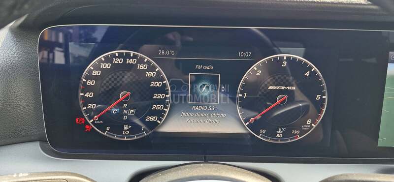 Mercedes Benz E 200 CDI AMG 173000 nov