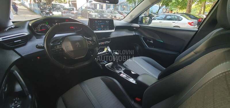 Peugeot 2008 1.5BLUEHDI ALURE LED