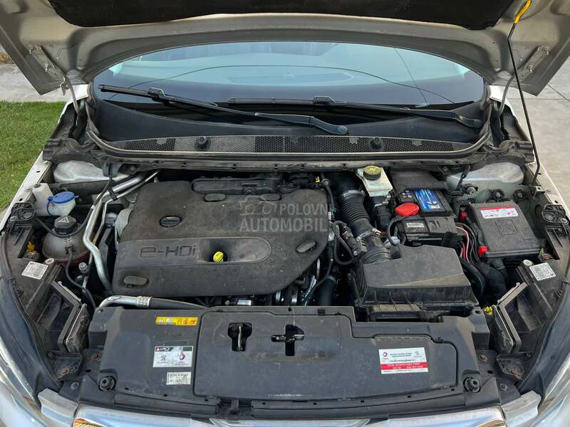 Peugeot 308 2.0 e-HDi / Allure