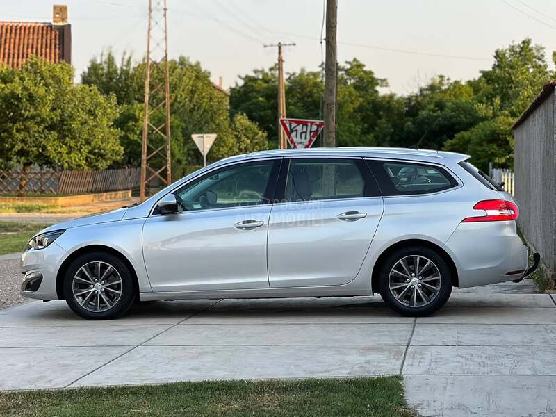 Peugeot 308 2.0 e-HDi / Allure