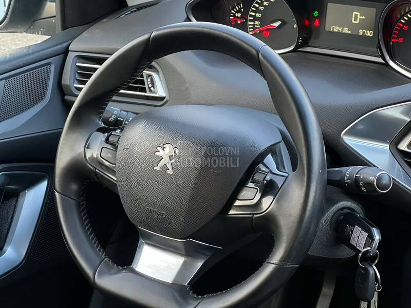 Peugeot 308 2.0 e-HDi / Allure