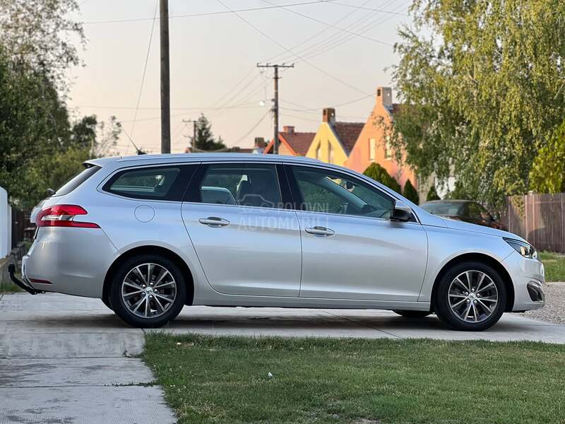 Peugeot 308 2.0 e-HDi / Allure
