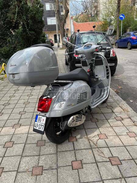 Vespa GTS 300