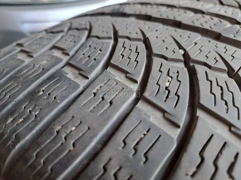 Nokian 245/45 R18 Sve sezone