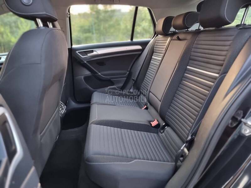 Volkswagen Golf 7 1.2 tsi.autom.CUP