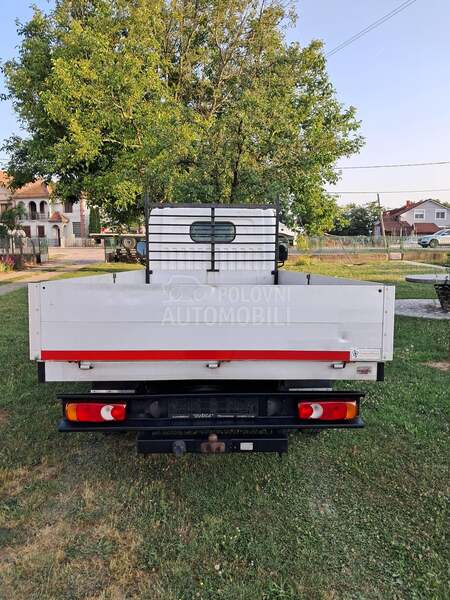 Nissan Cabstar B kategorija dupli točak