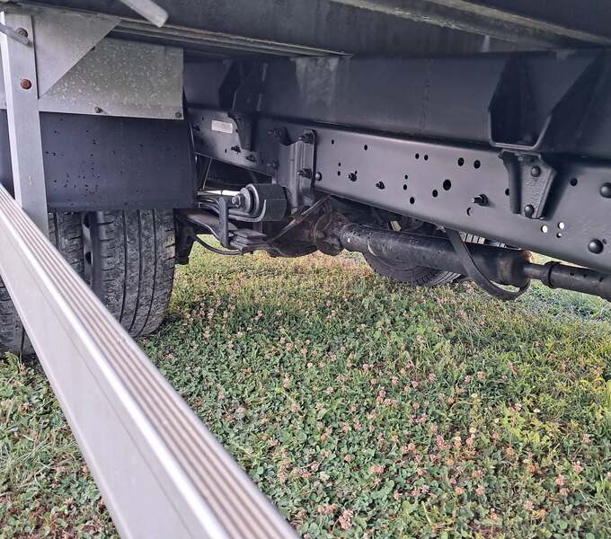 Nissan Cabstar B kategorija dupli točak
