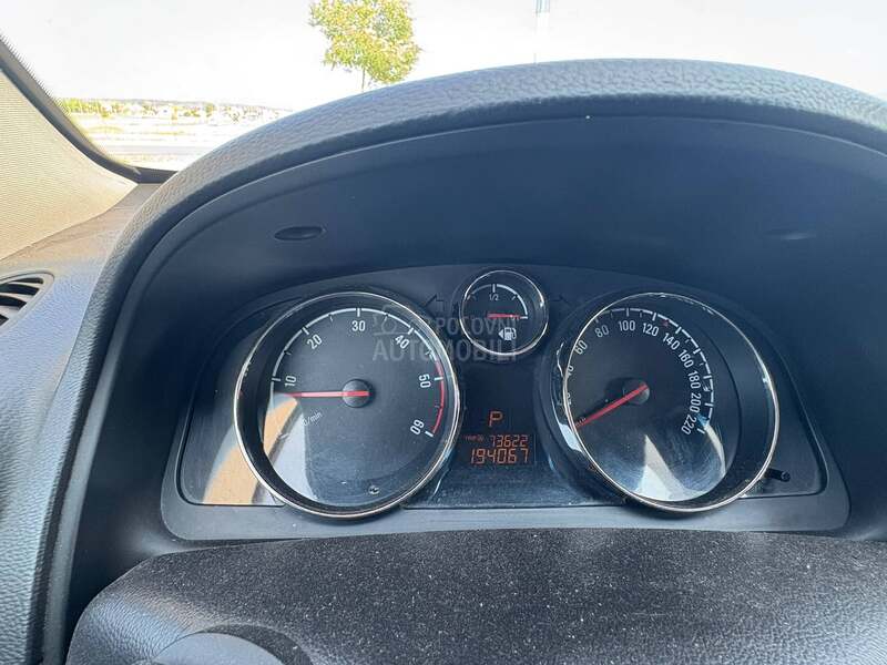 Opel Antara 