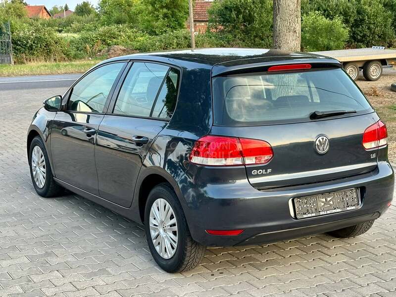 Volkswagen Golf 6 1.6 8.v 102 k.s