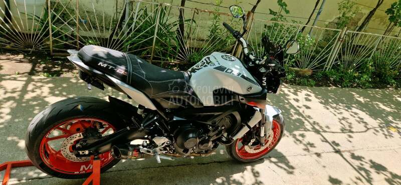 Yamaha MT09