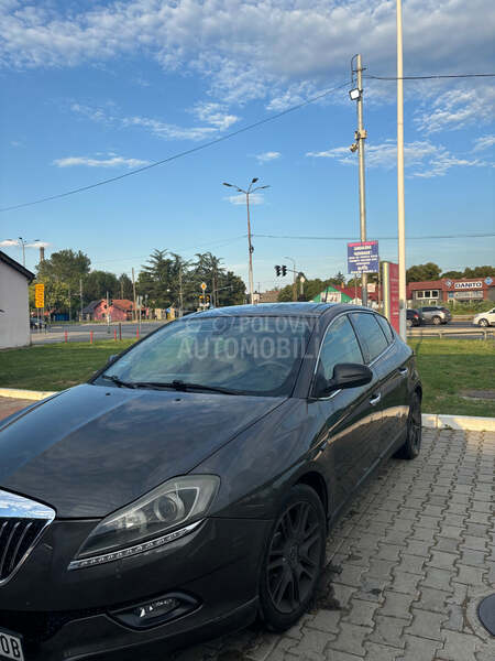Lancia Delta 1.9 MJTD