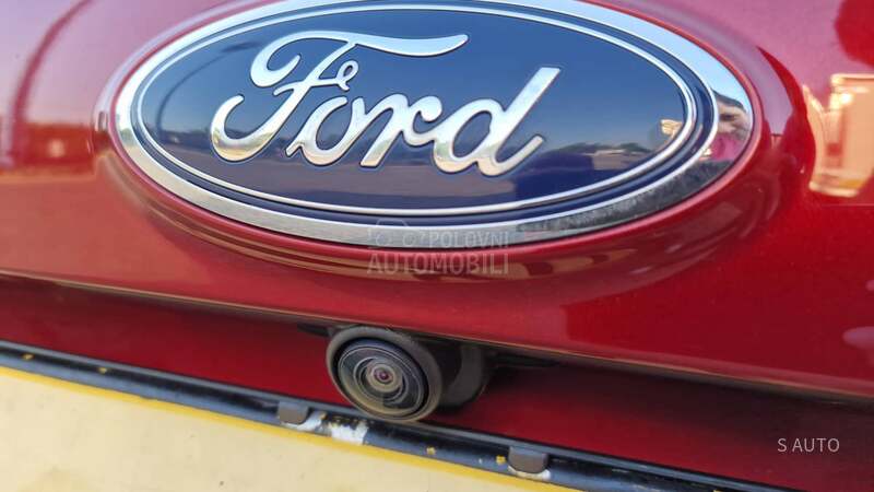 Ford Kuga ST-LlNE/MAX-OPREMA