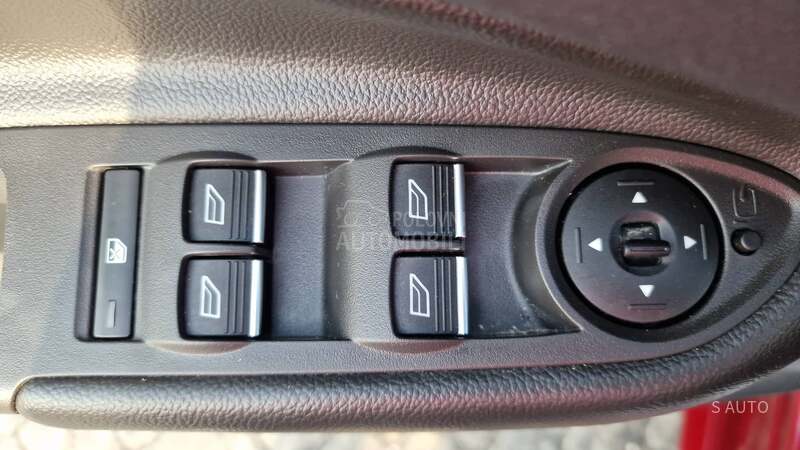 Ford Kuga ST-LlNE/MAX-OPREMA