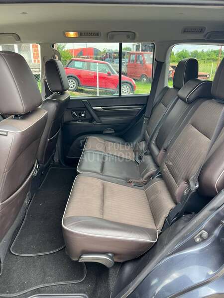 Mitsubishi Pajero N1