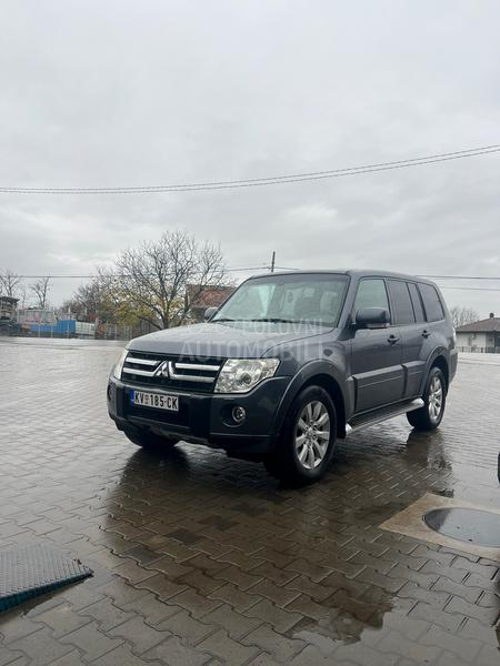 Mitsubishi Pajero N1