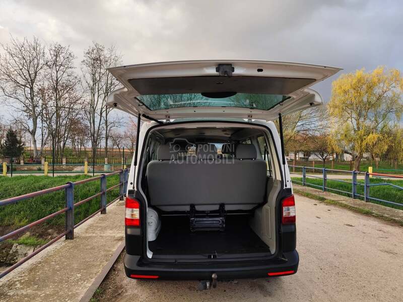 Volkswagen Transporter T5 2.0 TDI