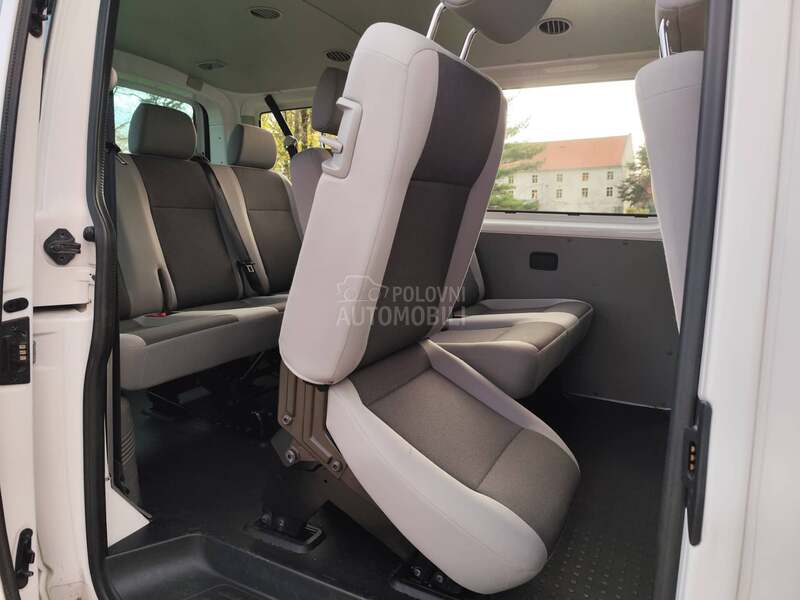 Volkswagen Transporter T5 2.0 TDI